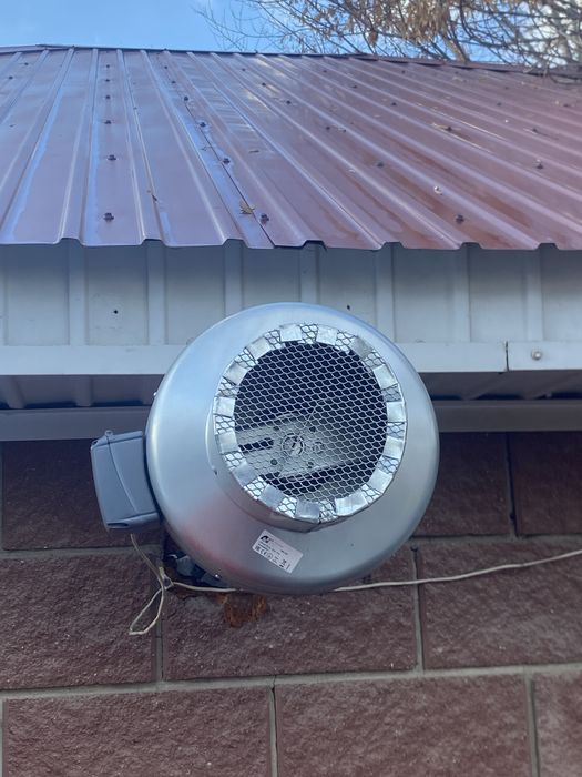 Продам вытяжку с насосом