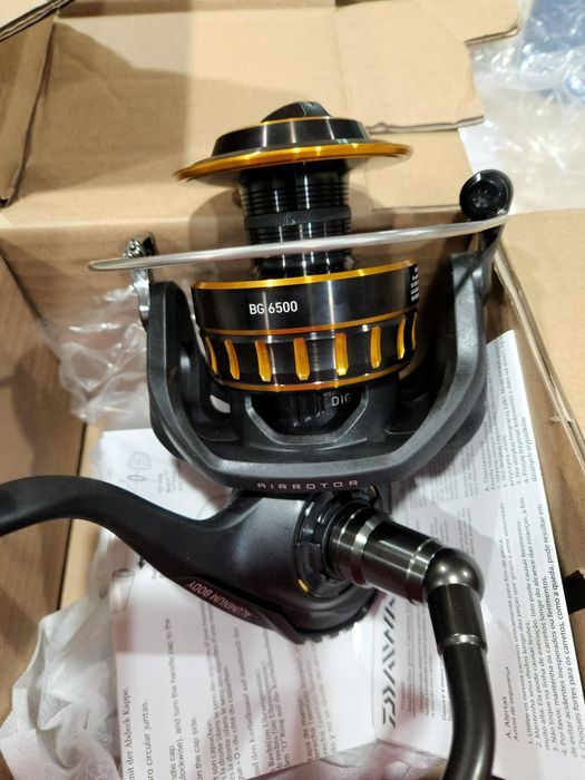 Vând mulineta somn DAIWA BG 6500(noua)Shimano.