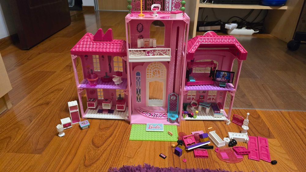 |Casa - Mega Bloks Barbie: Build 'n Style Luxury Mansion