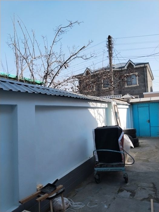 Продам земельный участок в Спутнике. Дом деревянный. Старинкий.