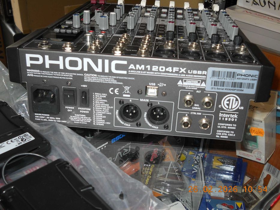 Shure Slx1+Phonic AM 1204FX-USBR