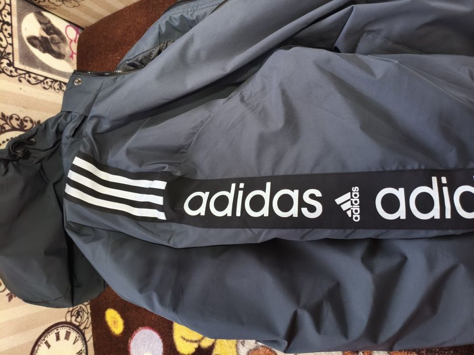 Продам куртку Адидас