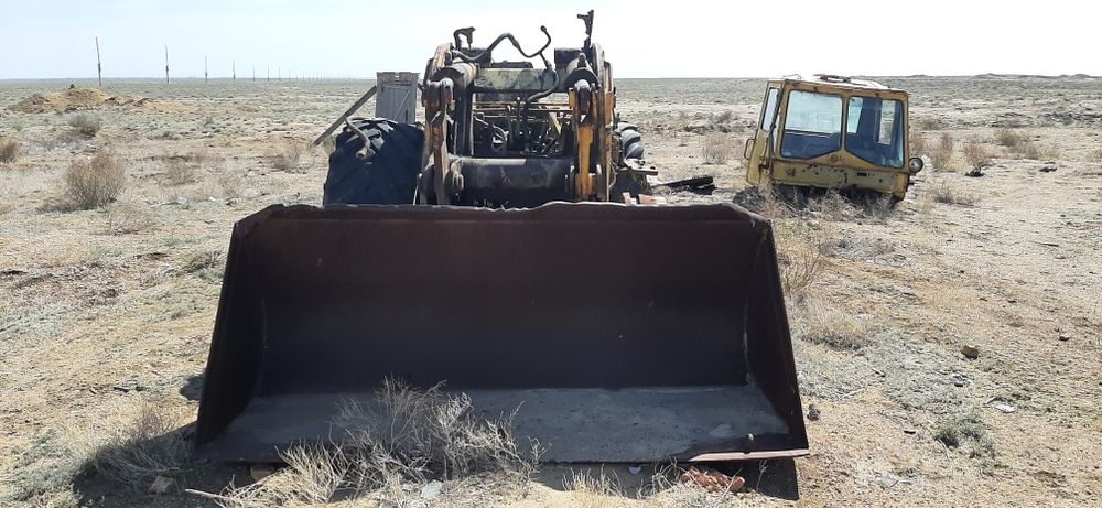 Погрузчик ХТЗ на базе т-150