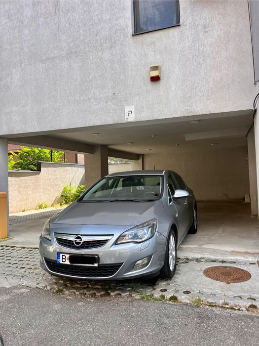 OPEL Astra 2011 — imagine 2