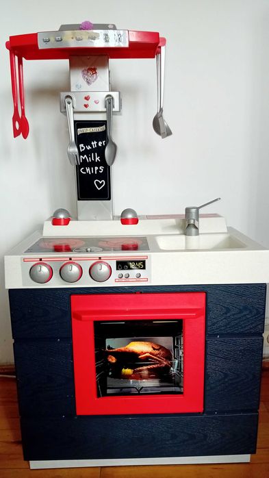 Bucătărie de jucărie cu accesorii și sunete