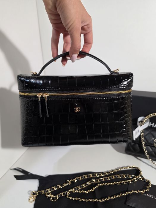 Налична чанта Chanel Vanity Black