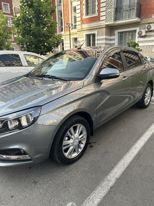 Lada Vesta 1.8 Sedan