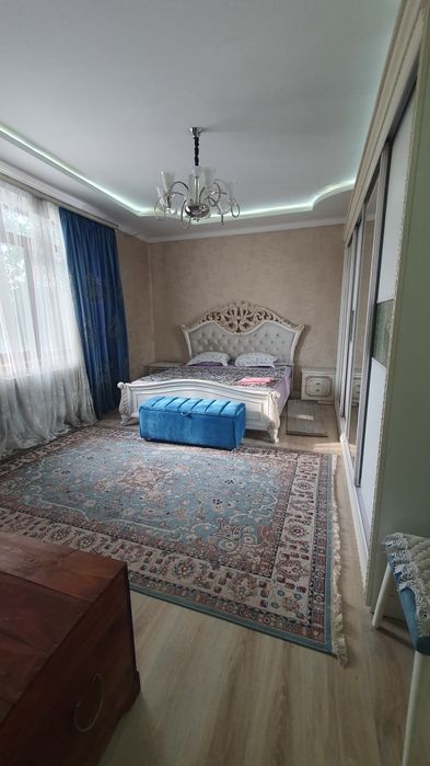 Сдается Шикарный коттедж В районе Жас канат
