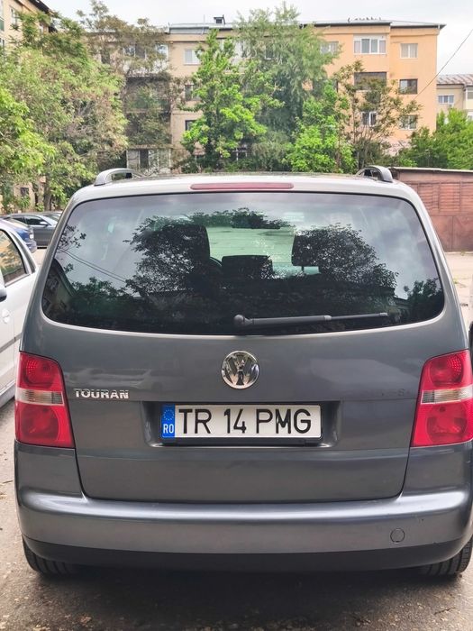 De vânzare wv Touran 19tdi BKC 105cp 77kw