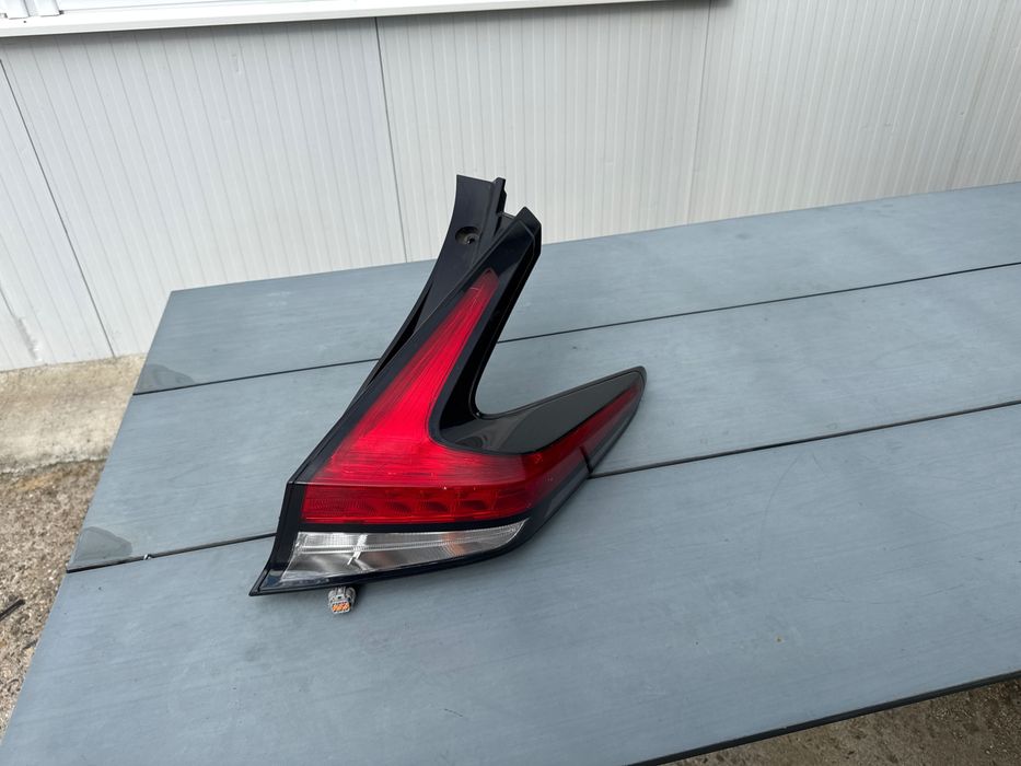 Nissan Leaf заден стоп