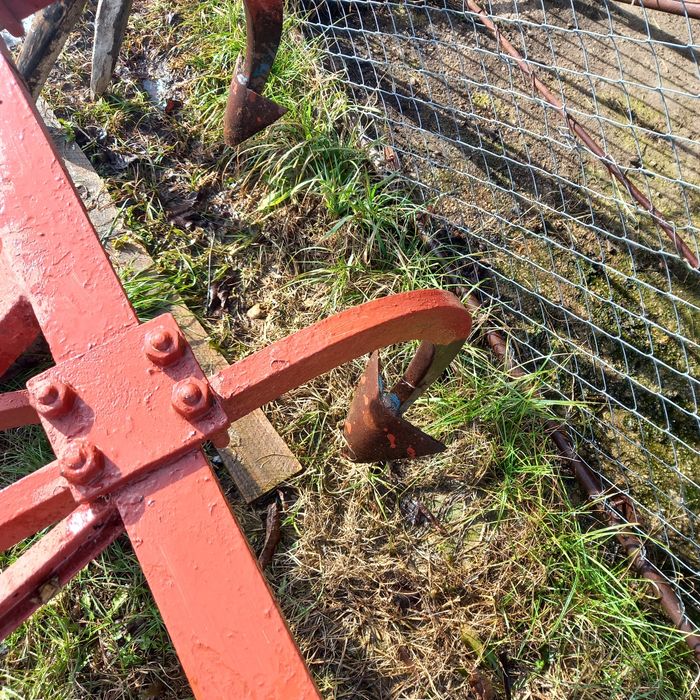 De vânzare plug și scarificator