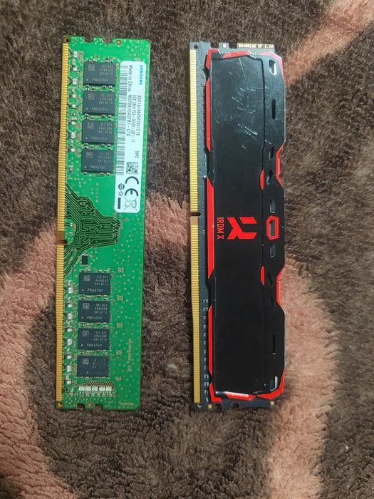 Vând 16 GB ram 2x8
