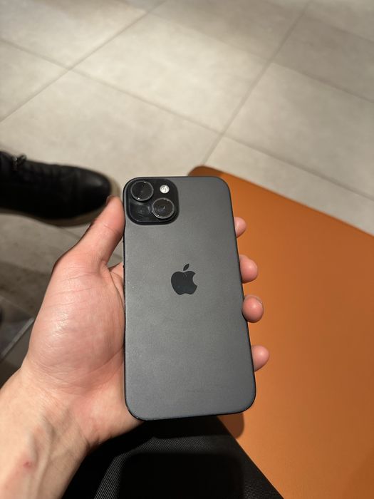 Айфон 15 128гб.