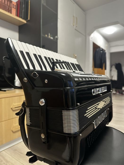 Acordeon midi Crucianelli (italian)