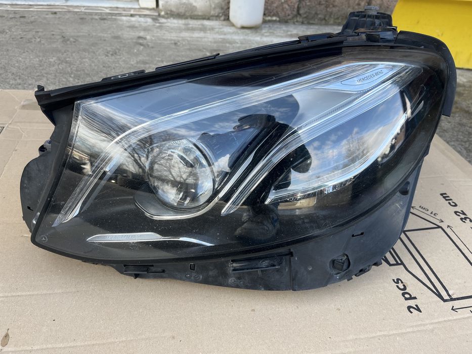 Far stanga Multi Beam Mercedes E Class W213