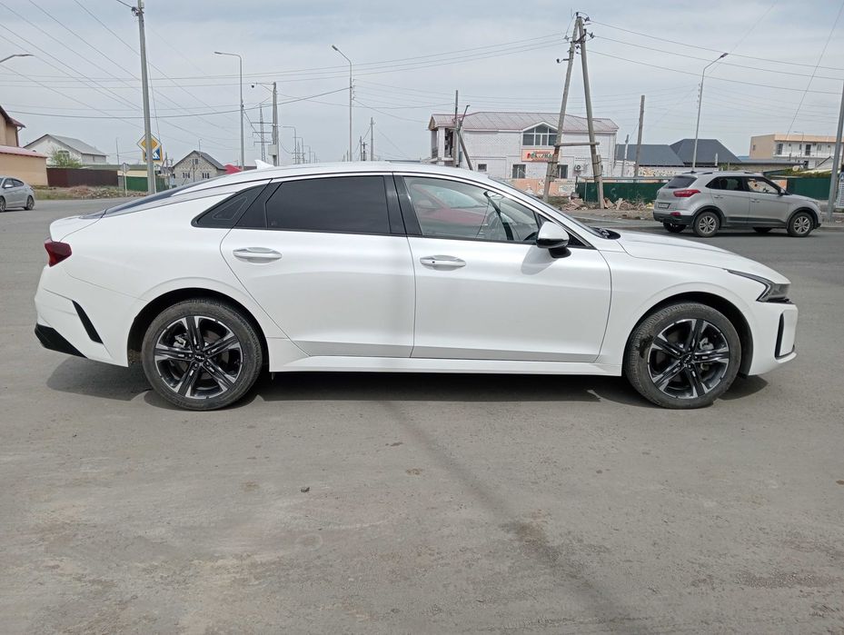 Kia K5 prestige 2024