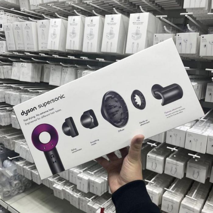 Dayson supersonic 1ga1 kopiea
Мощность: 1600 Вт.
Двигатель: Мощный циф