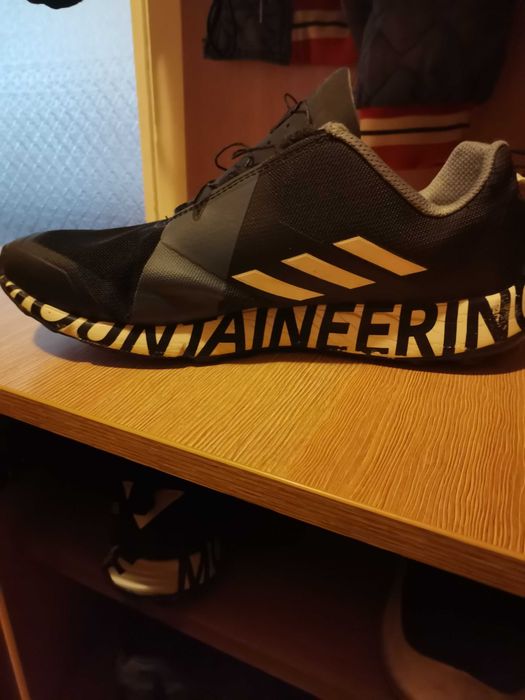 Маратонки Adidas