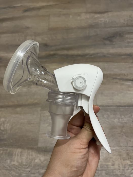 Нова немска помпа за кърма + подарък кутии за съхранение на кърма