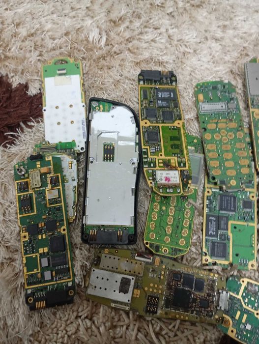 Placi telefoane vechi