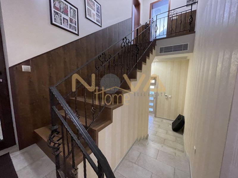 Къща в Варна, област-м-т Манастирски рид площ 344 цена 430000