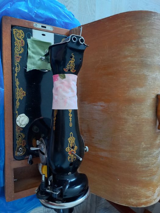 Продается швейная машинка