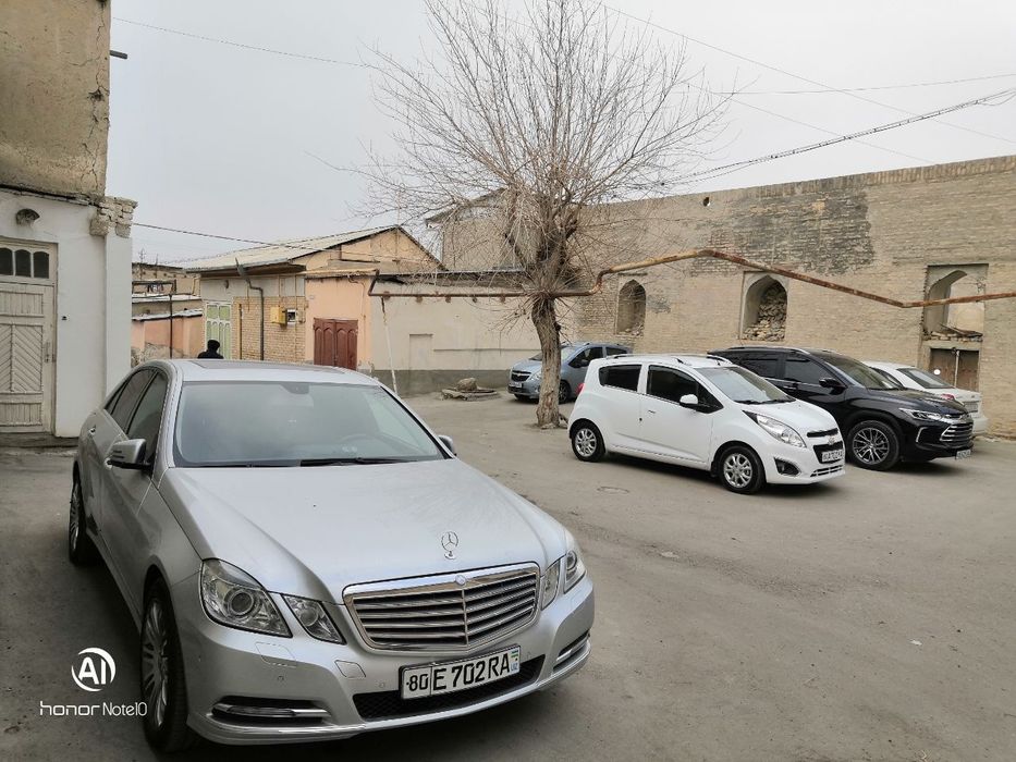 Ҳовли 4 сотих. Эски шаҳар маркази