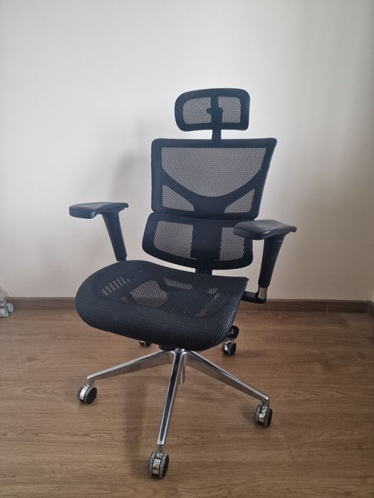 Ергономичен Офис стол