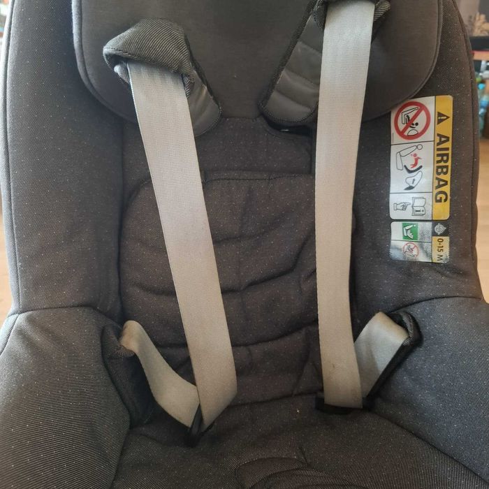 Maxi-Cosi Pearl + Bază Isofix 2wayFix – Scaun auto copii 9-18 kg