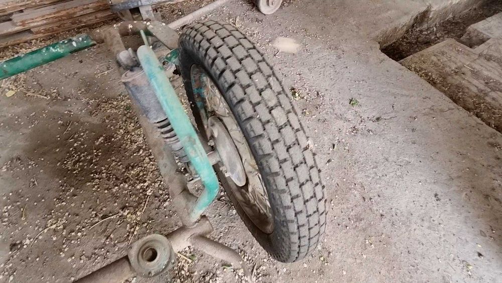 Урал мотоцикл. Холати яхши.