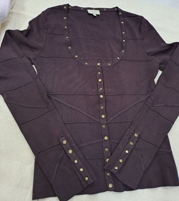 Две маркови блузи