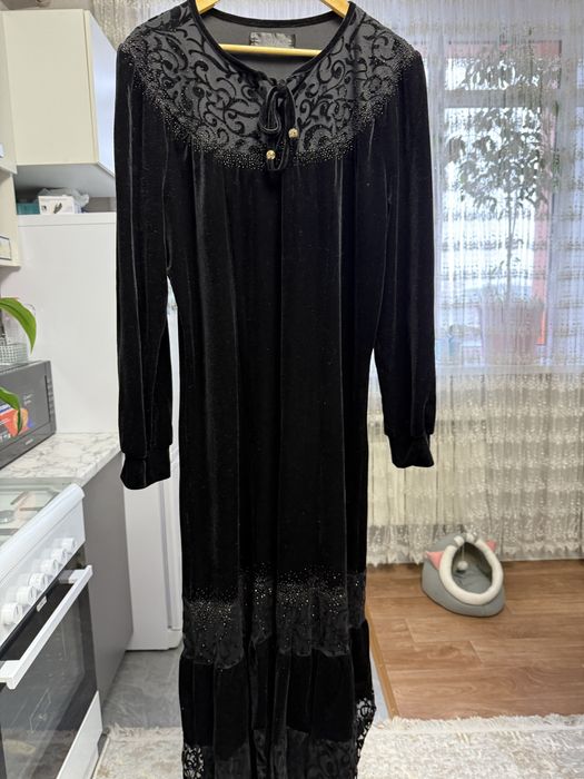 Продам платья и брюки