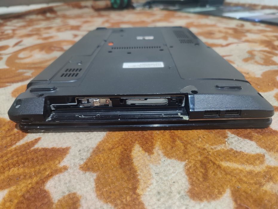 Ноутбук Acer aspire e1-571g на запчасть