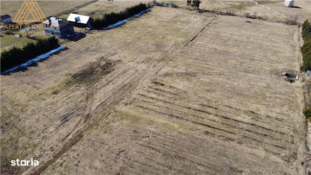 Casa la munte cu teren 2 hectare