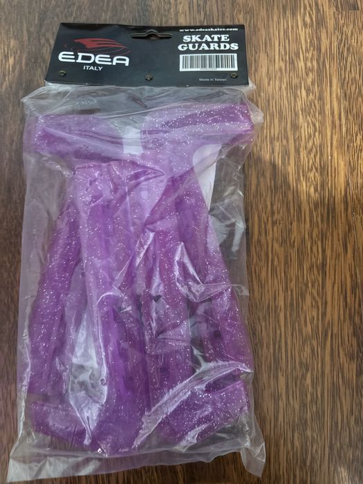 Чехлы для клньков новые фирма edea