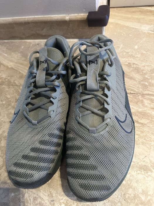 Nike маратонки НОВИ
