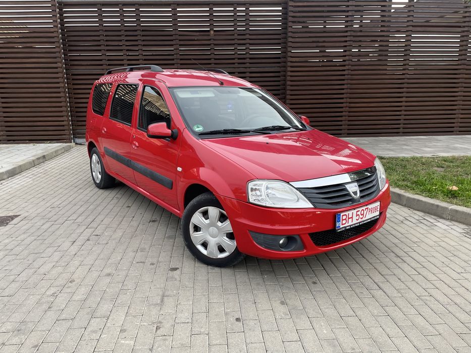 Dacia Logan MCV 1.6 16V LAUREATE 7 Locuri
