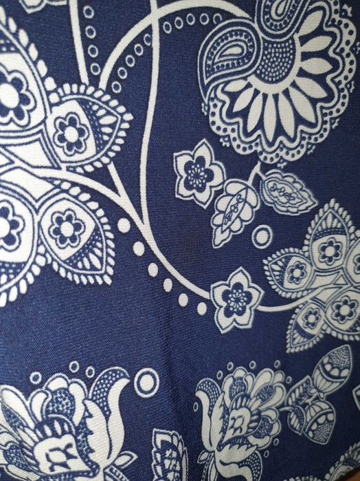 Дамска еластична блуза - S размер