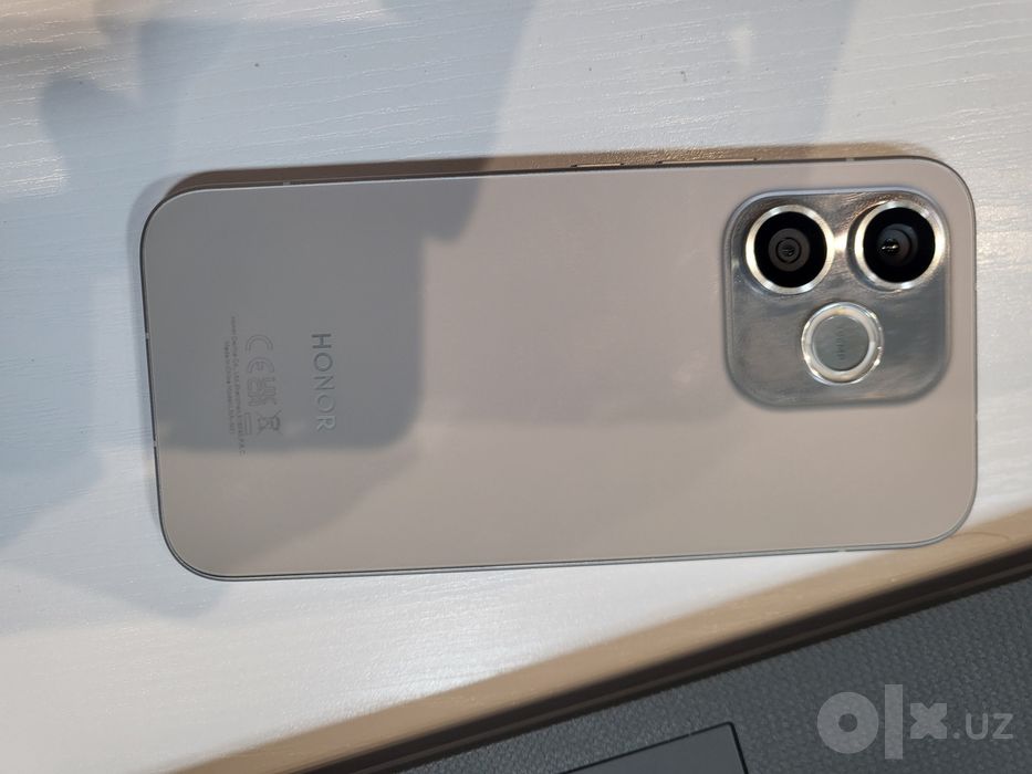 HONOR 600 LITE kafolati bilan Holati yangi document bilan