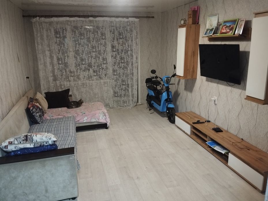Продам квартиру на ЖБИ узенка