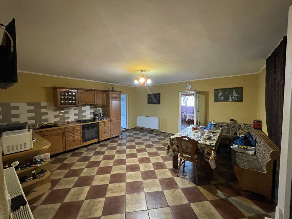 Casa de vanzare complet mobilata