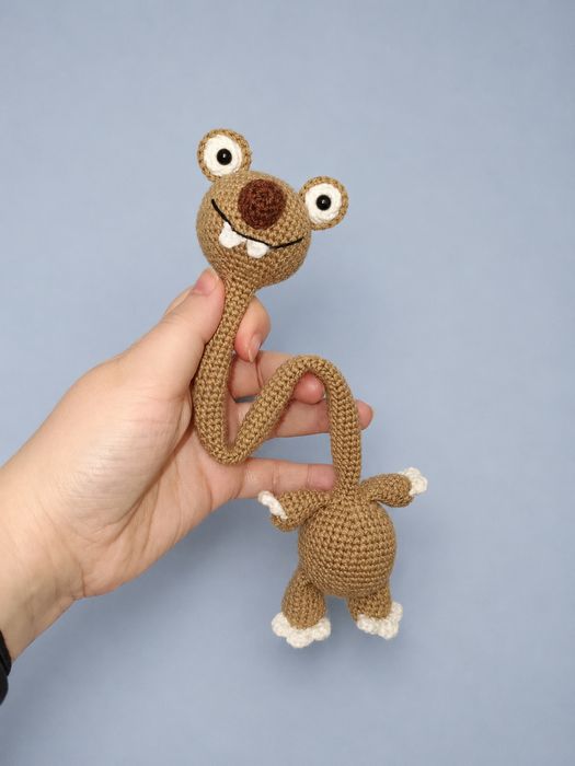 Вязаная игрушка Сид