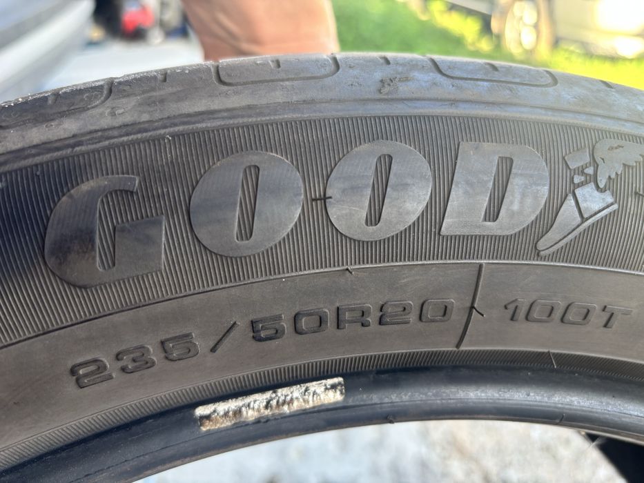 Шины GoodYear 235/50/20