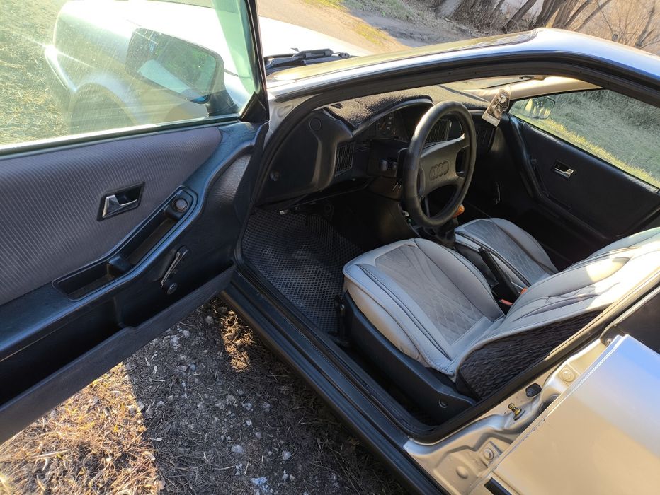 Продам Ауди 80 б4