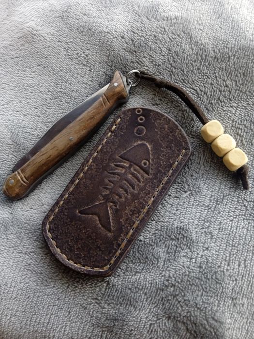 Калъф за джобно ножче от естествена кожа  ръчна изработка 
Стъпка прои