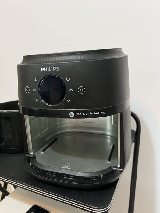 Philips Airfryer NA221/00 – stare foarte bună