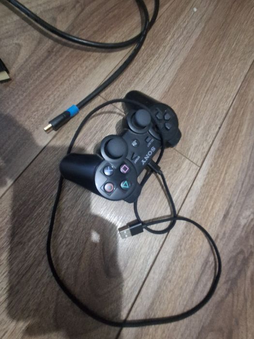 Vând PS3 folosit cu GTA V
