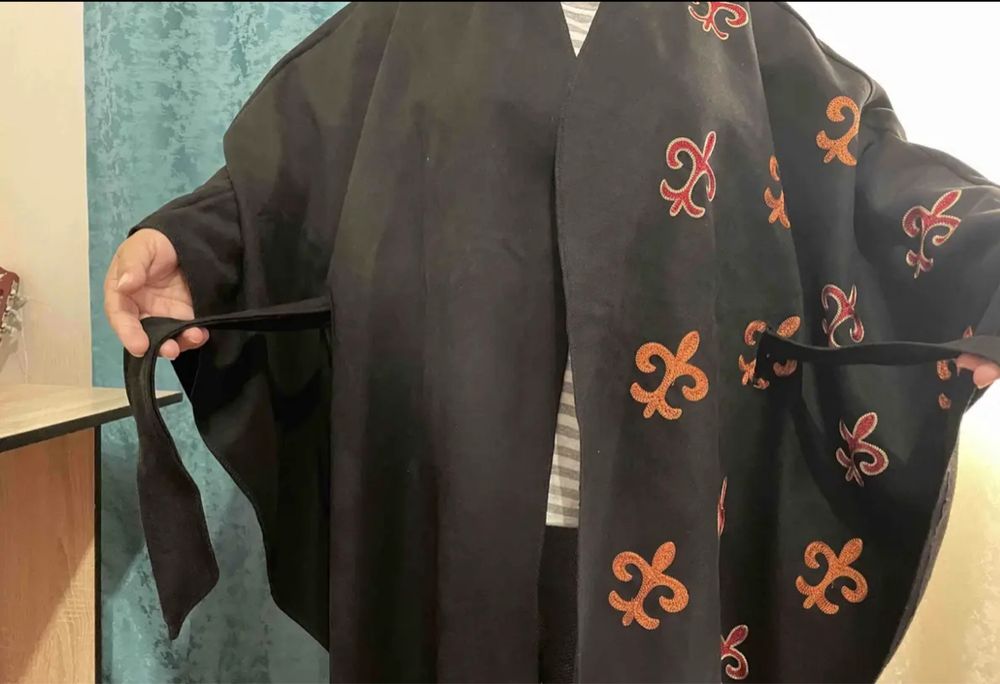 Костюм национальный