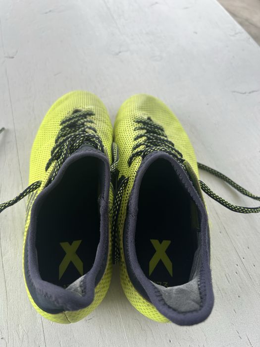 Футболни детски бутонки adidas x techfit 37 1/3 номер