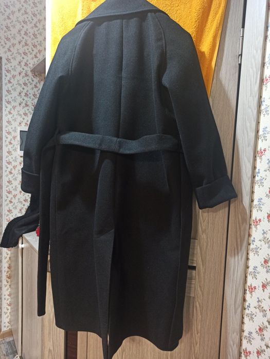 Предлагаю к покупке чёрное пальто